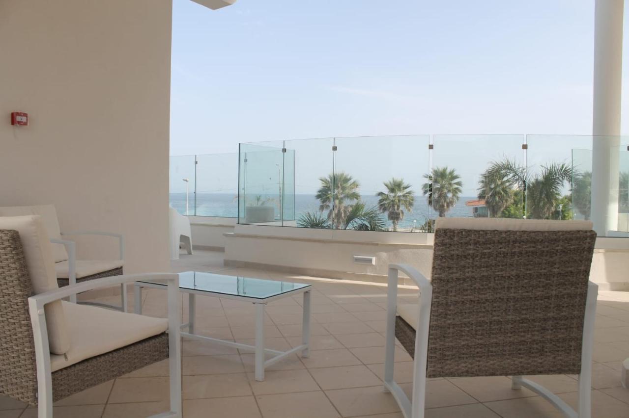 Jonium Hotel - Amazing Sea View And Swimming Pool Pulsano Exterior photo